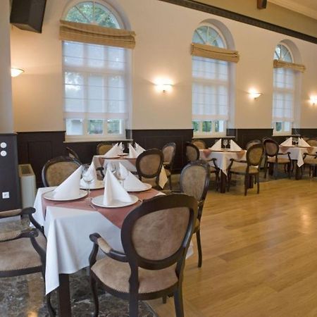 Hotel Apollo Дарлувко Экстерьер фото