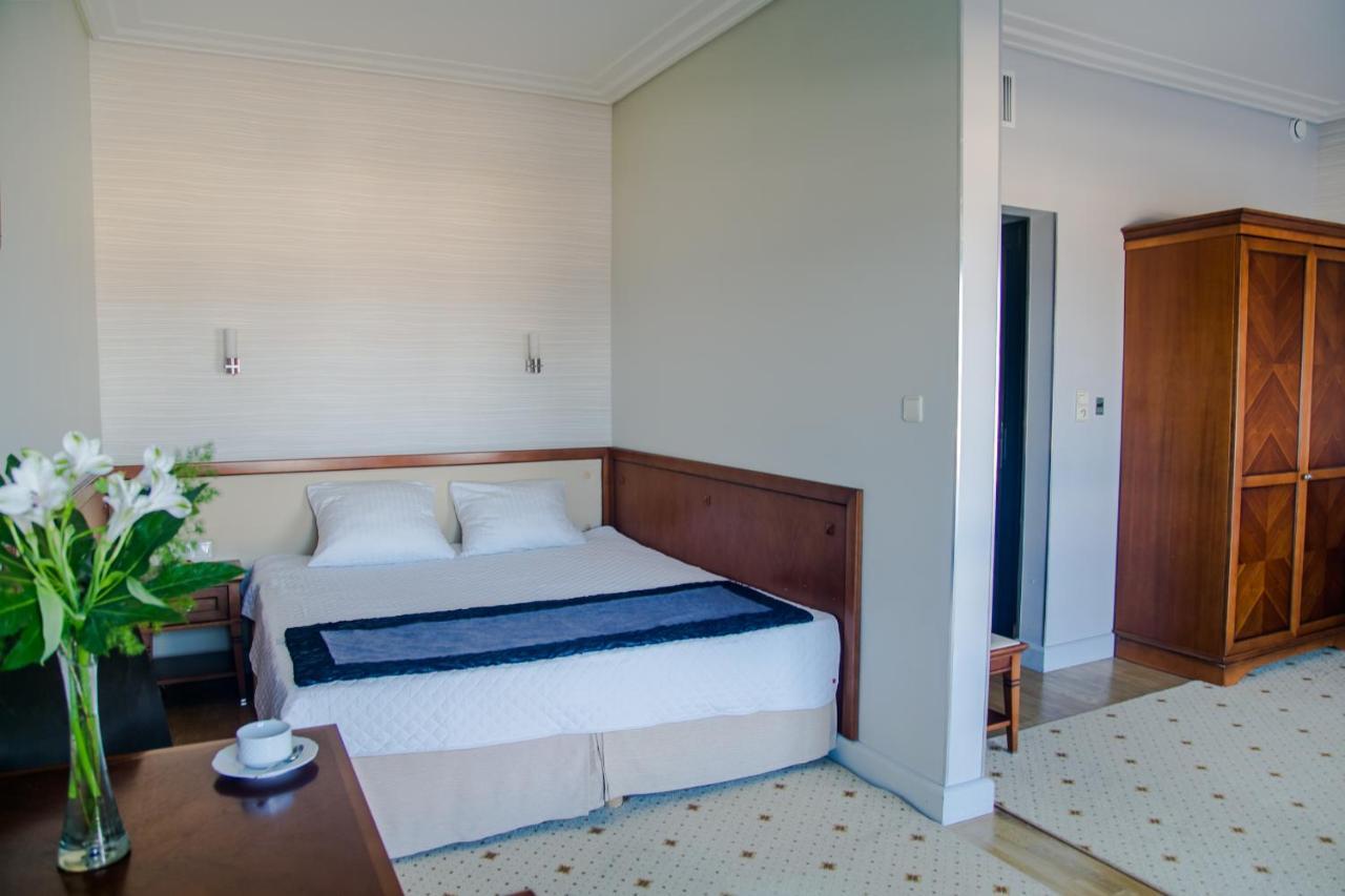 Hotel Apollo Дарлувко Экстерьер фото